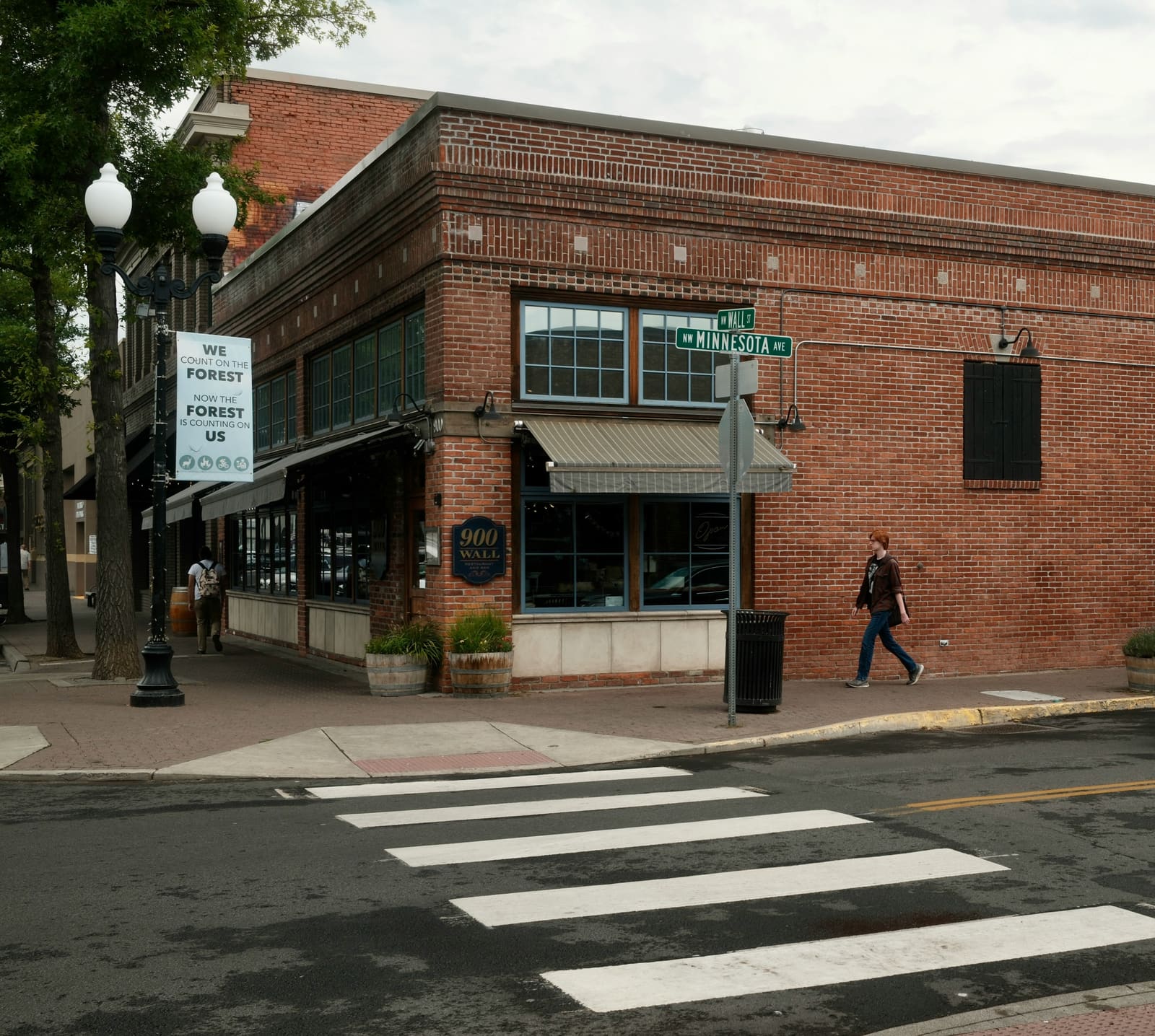 Downtown Bend, Oregon street corner