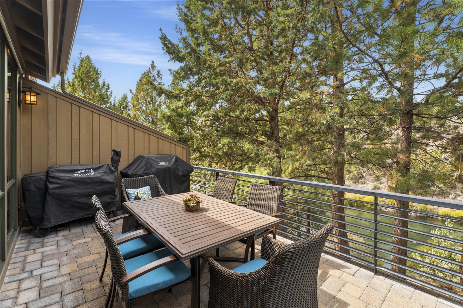 1941 NW Rivermist Dr